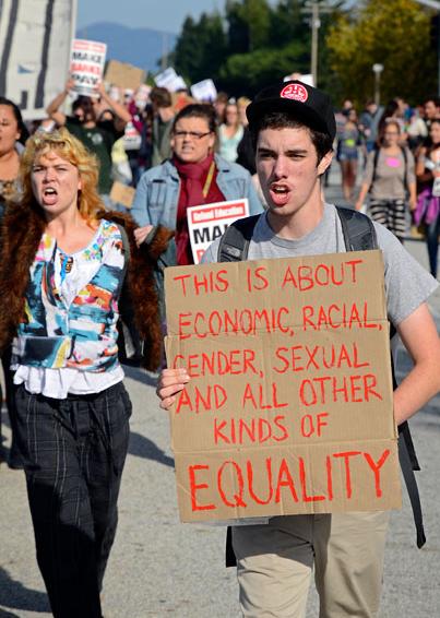 Occupy Santa Cruz marches toward the base of campus