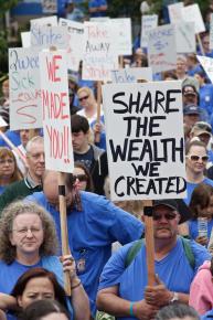 IAM members and supporters rally as contract negotiations with Boeing Co. entered the final week