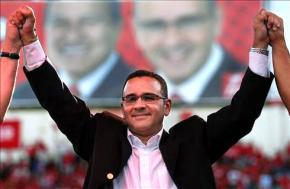 El Salvador's president elect, Mauricio Funes of the FMLN