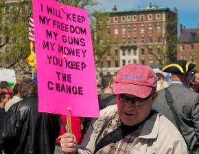 Tea Partiers rally in Boston at the close of the Tea Party Express tour