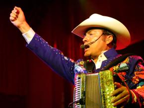 Los Tigres del Norte are participating in the Sound Strike